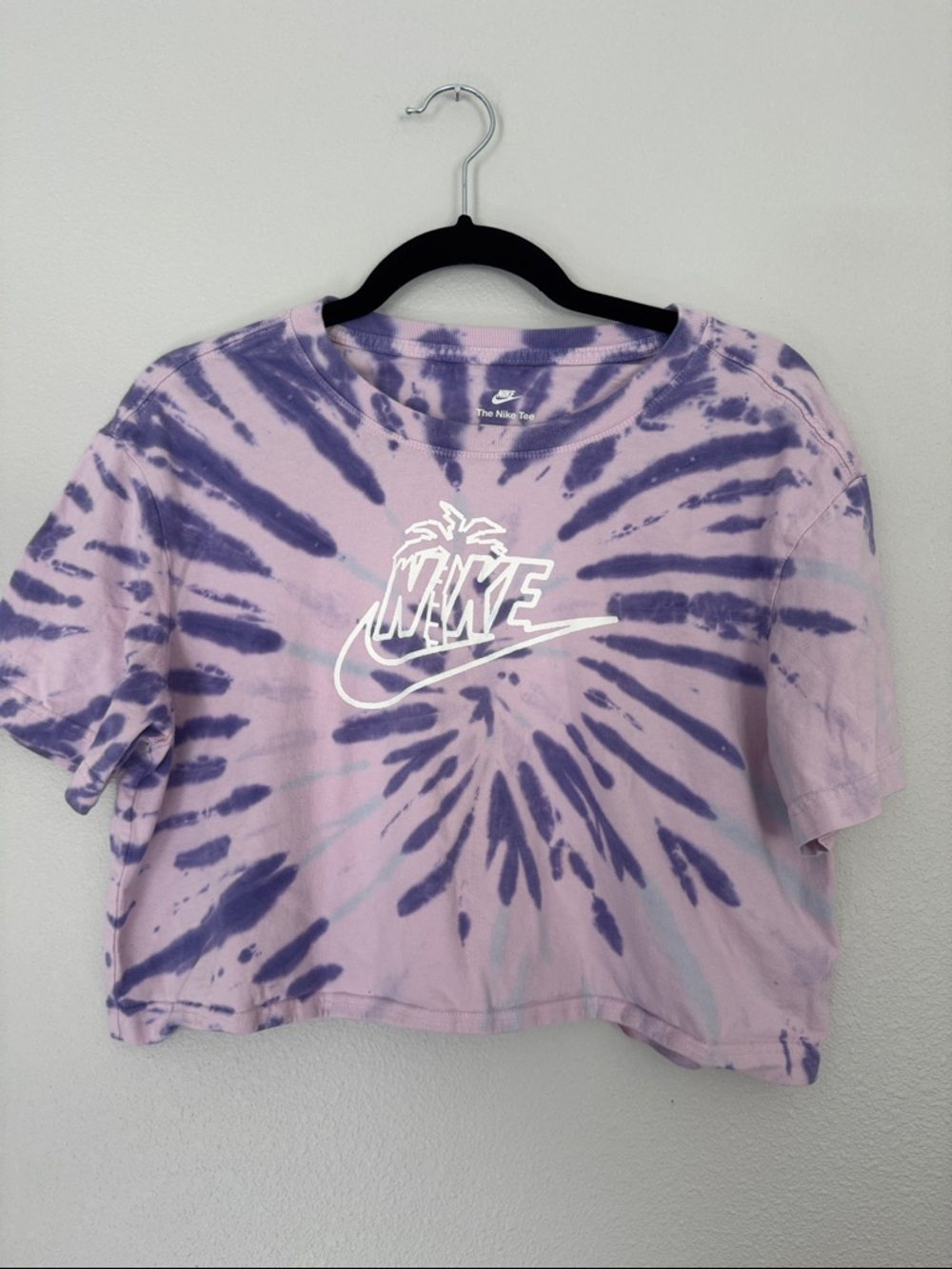 Nike Lavender and Purple Tie-Dye Cropped Tee Womens Small